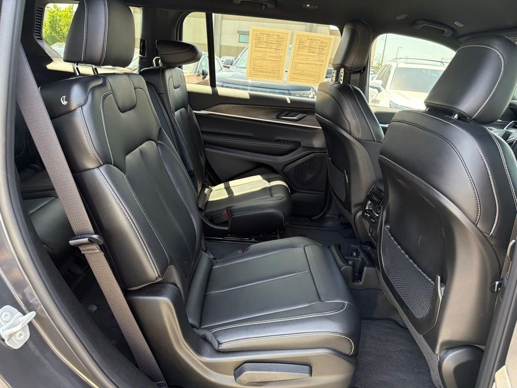 Used 2025 Gray Jeep Limited image 20