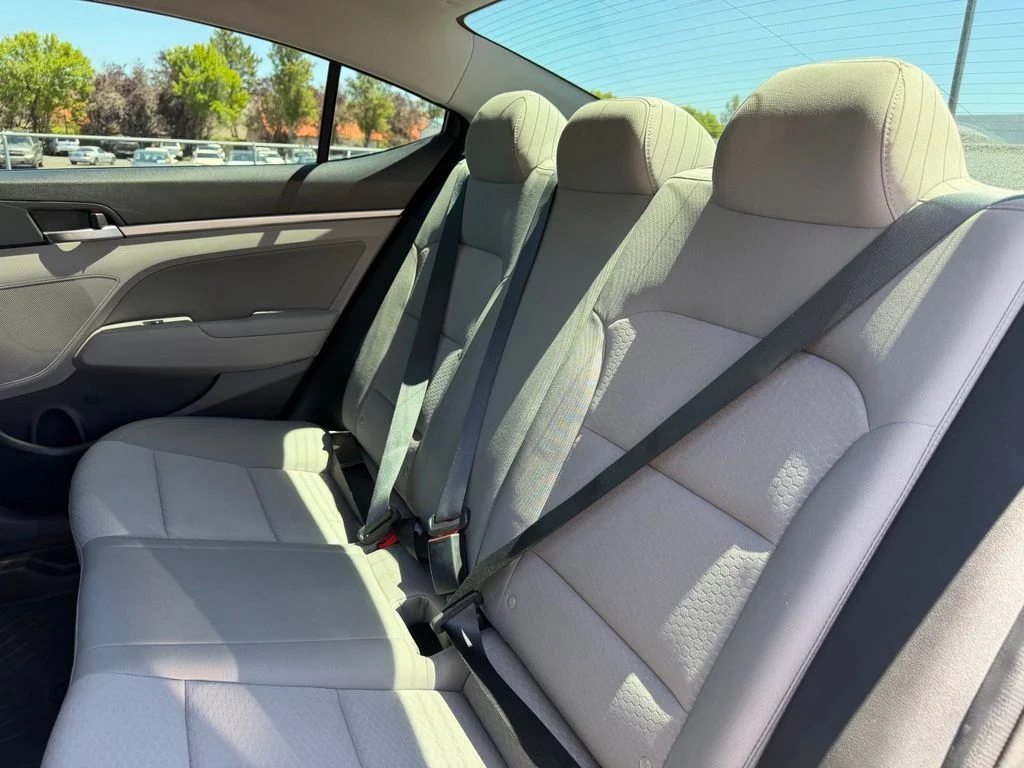 Used 2020 Fluid Metal Hyundai Value Edition image 29