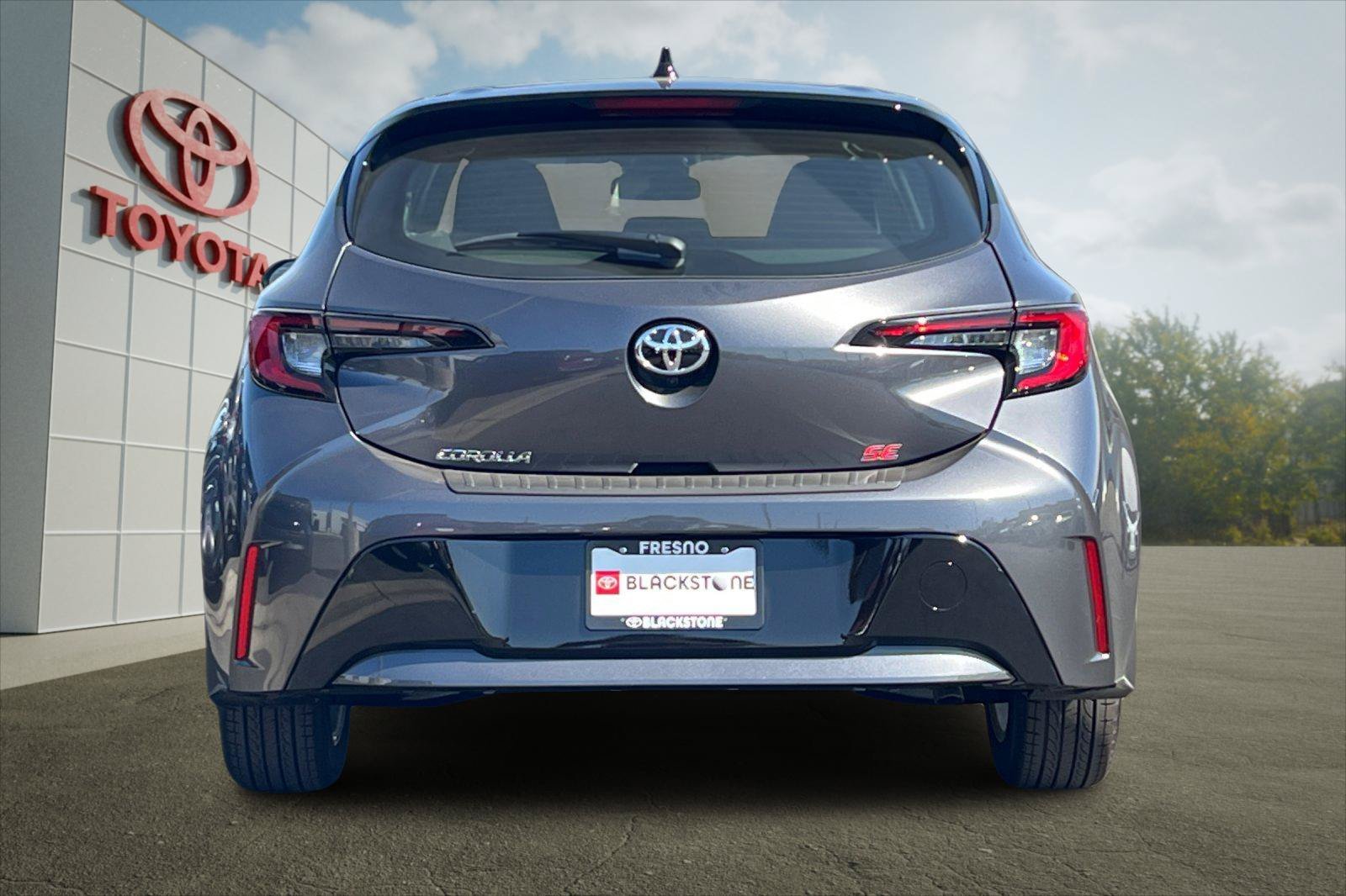 Used 2027 Midnight Black Metallic Toyota SE image 4