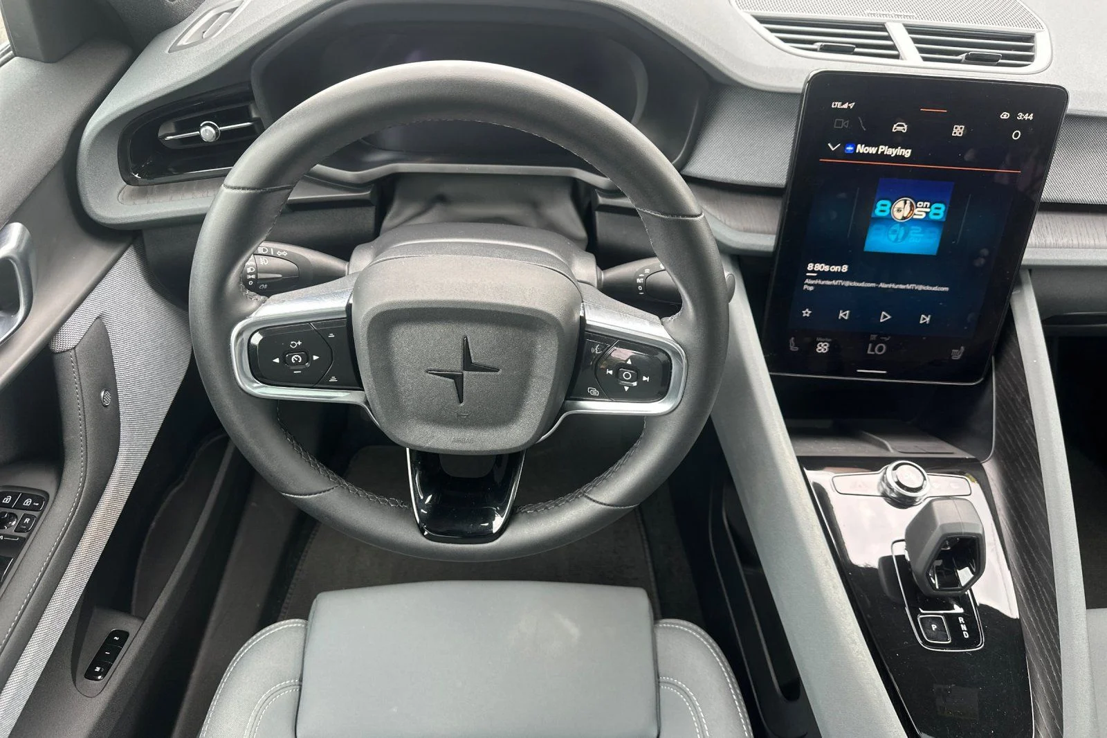 Used 2023  Polestar Long Range Dual Motor image 15