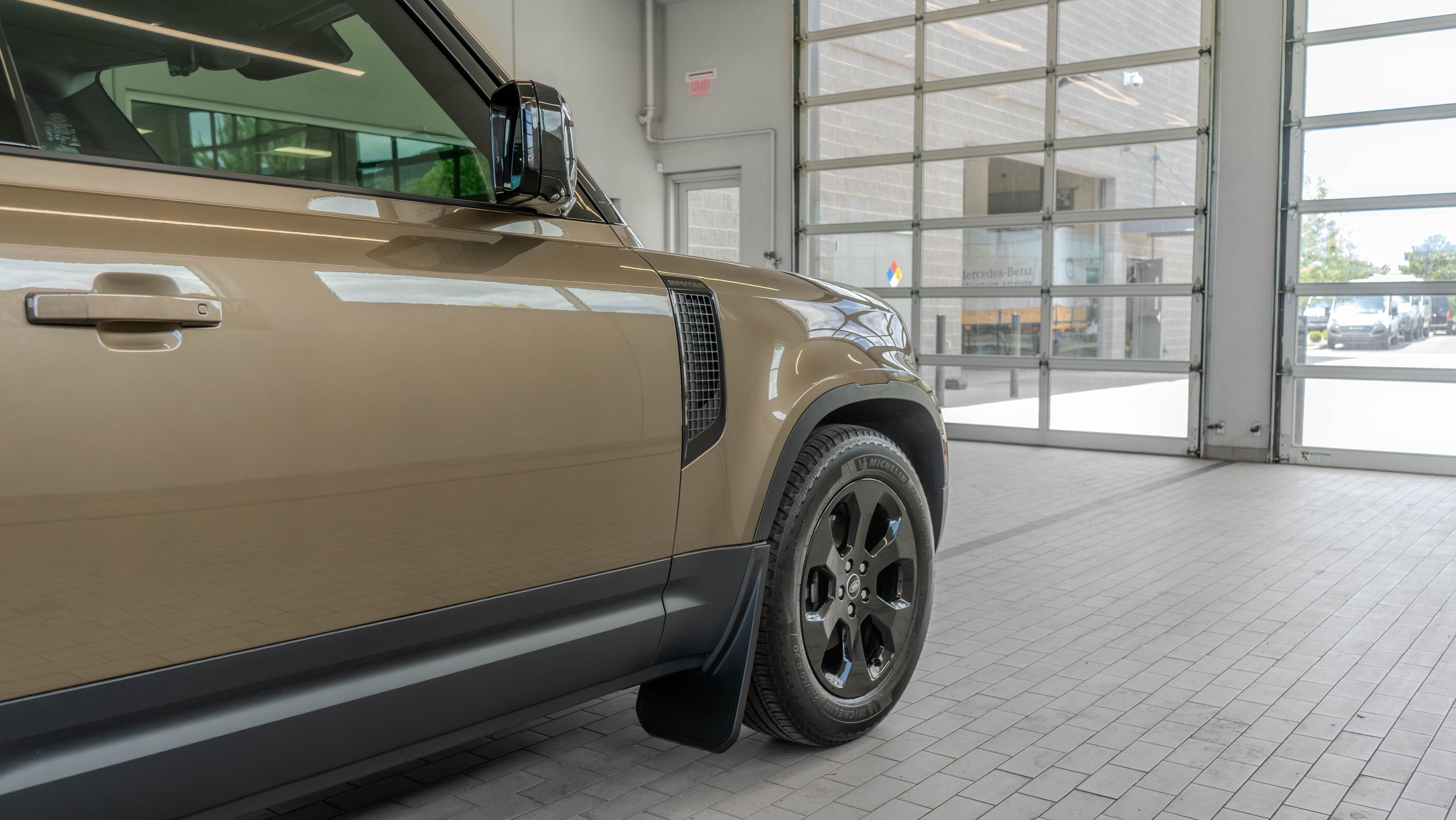 Used 2025 Gondwana Stone Metallic Land Rover S image 29