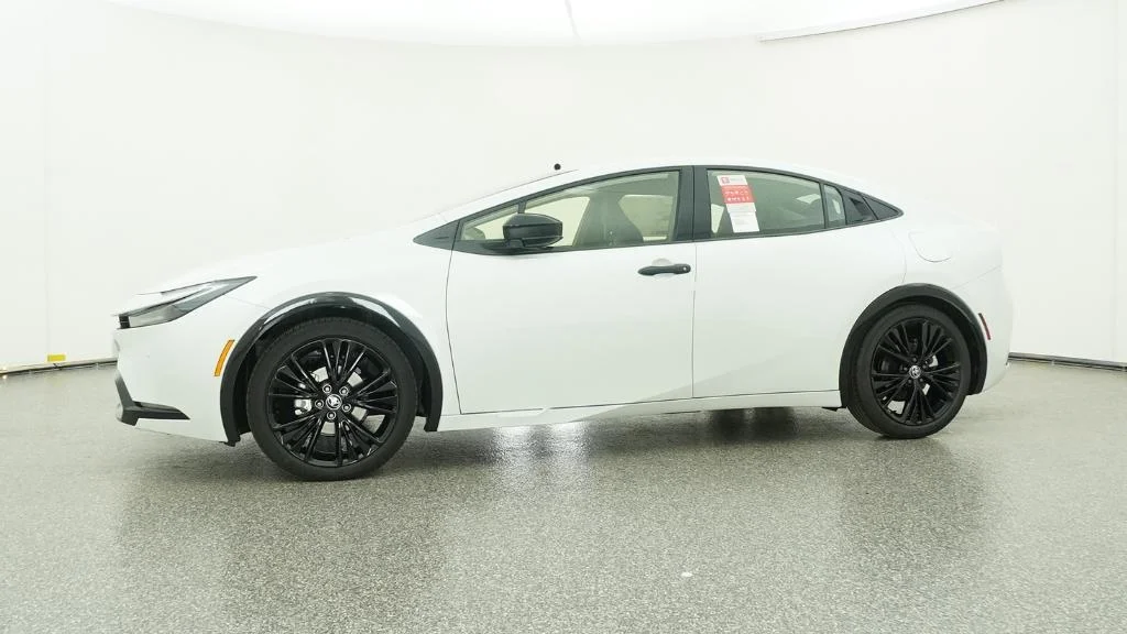 New 2026 Wind Chill Pearl Toyota Nightshade Edition image 12
