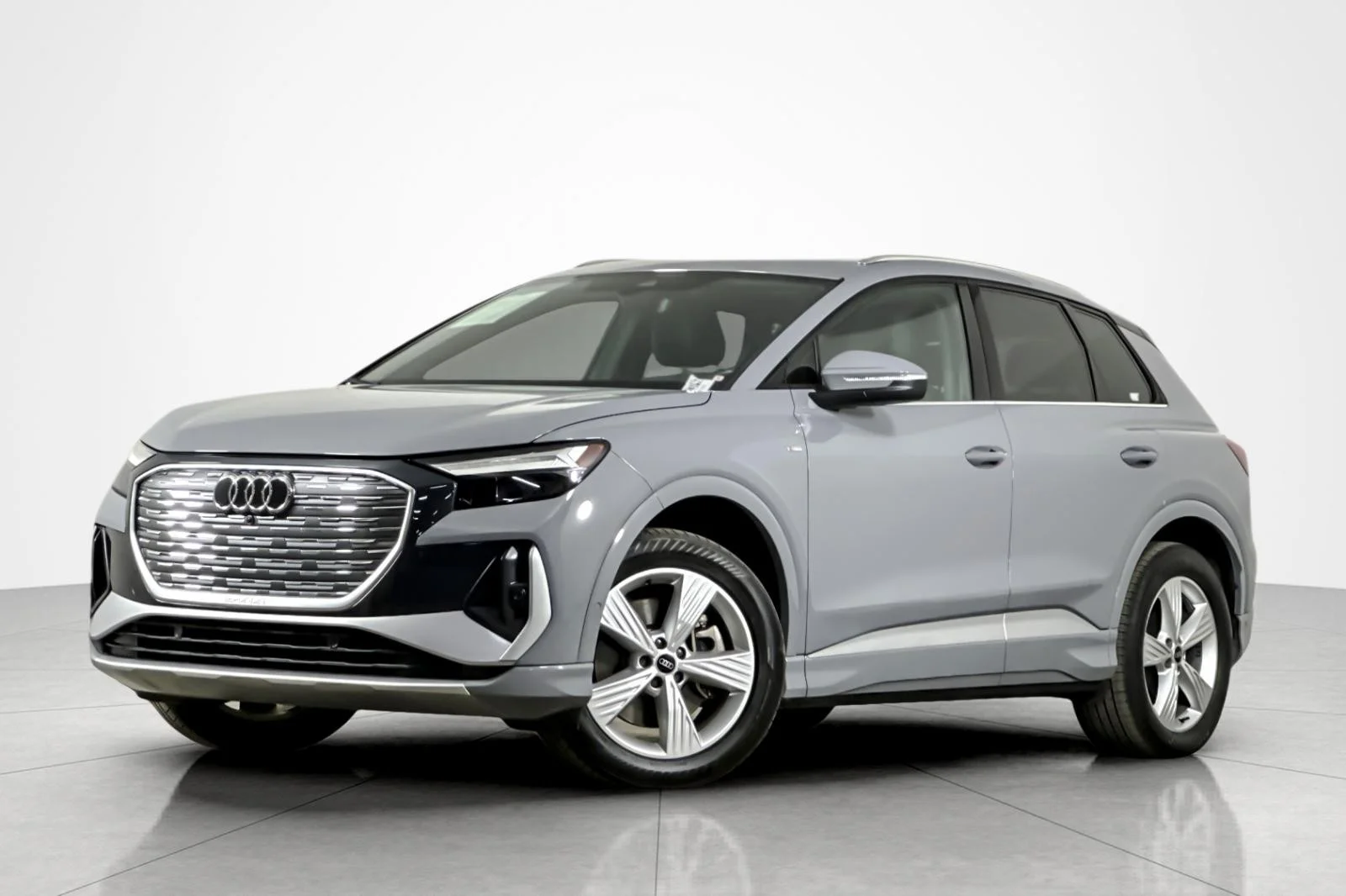 Used 2023 Pebble Gray Audi Premium Plus 50 quattro image 1