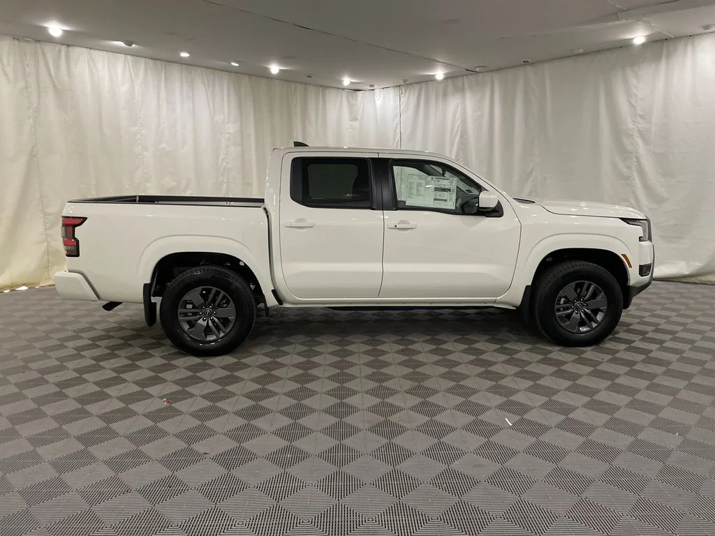 New 2026 Glacier White Nissan Crew Cab SV image 4