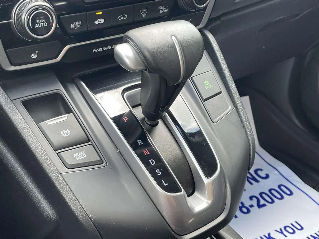 Used 2018 Silver Honda EX-L image 29