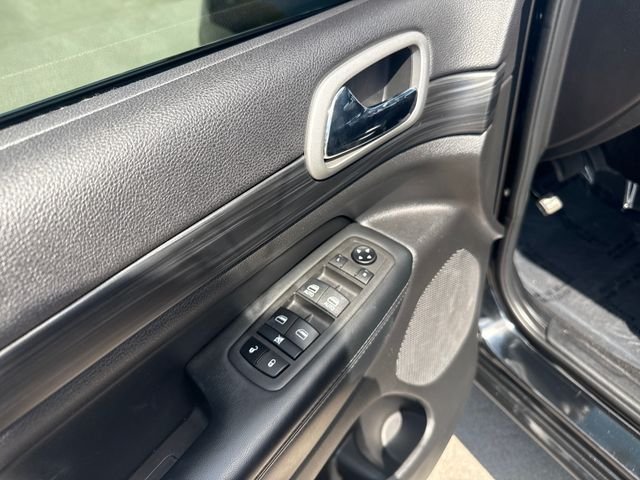 Used 2021 Black Jeep Laredo X image 11
