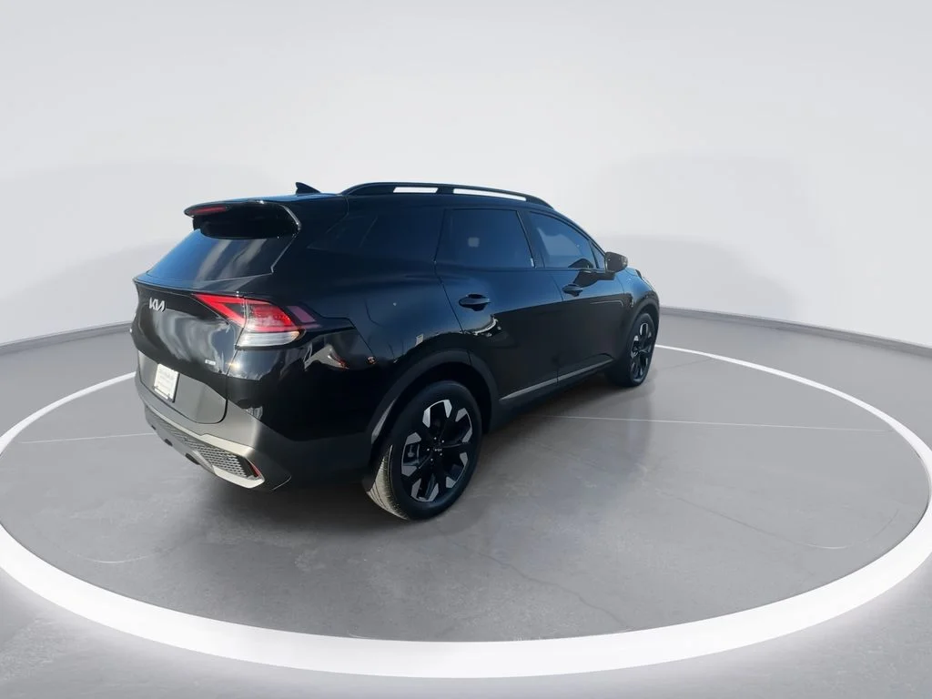 Used 2024 Black Kia X-Line image 8