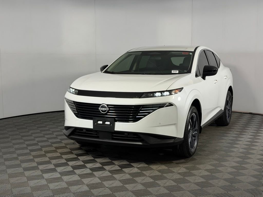 Used 2025 White Nissan SV image 10