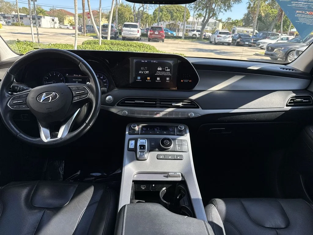 Used 2020 Silver Hyundai SEL image 14
