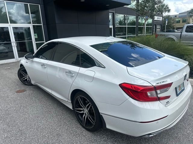 Used 2021 Platinum White Pearl Honda Touring image 3