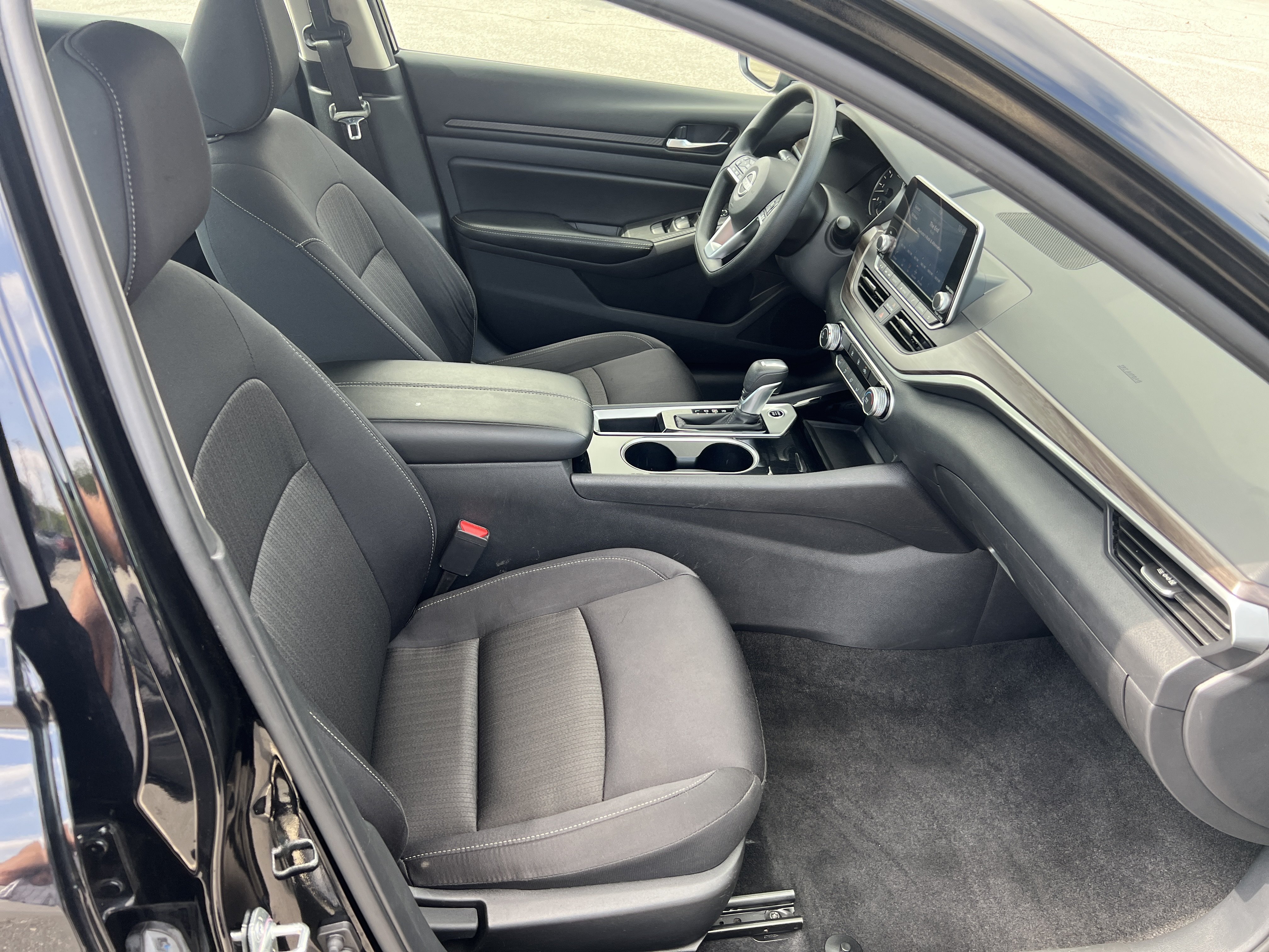 Certified Used 2024 Super Black Nissan 2.5 SV image 17