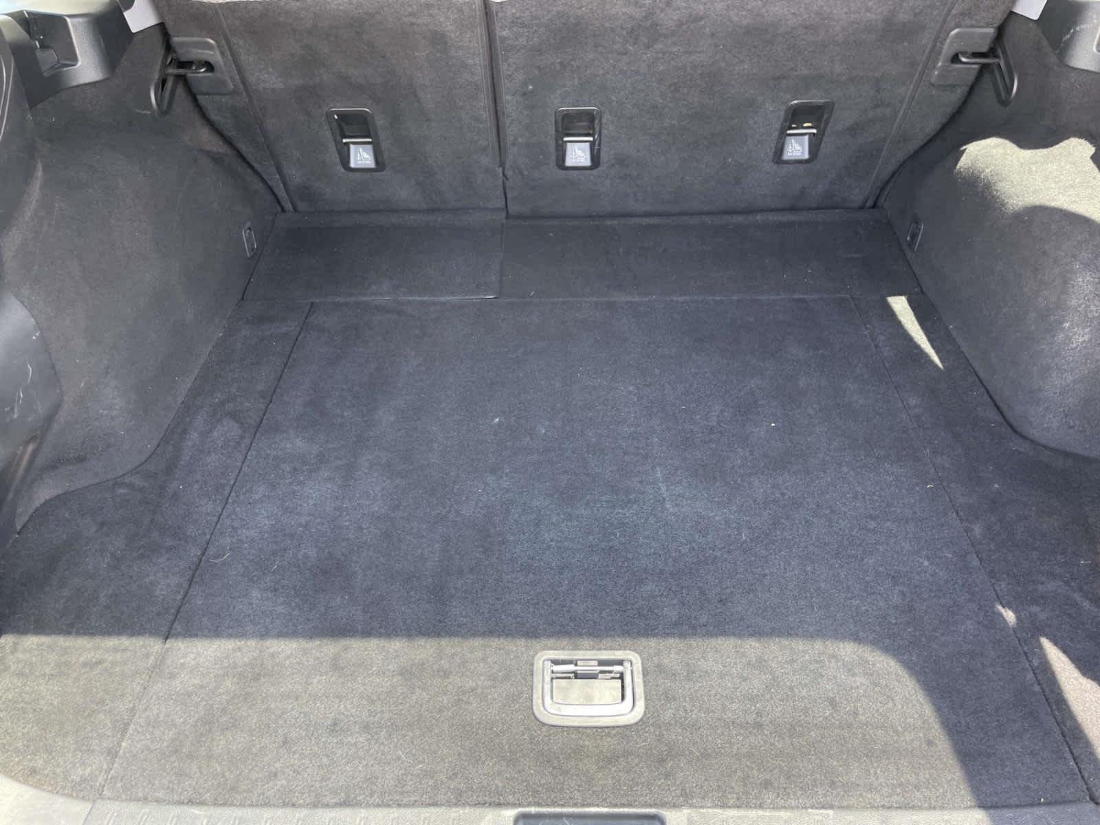 Used 2018 Twilight Blue Metallic Subaru Premium image 20