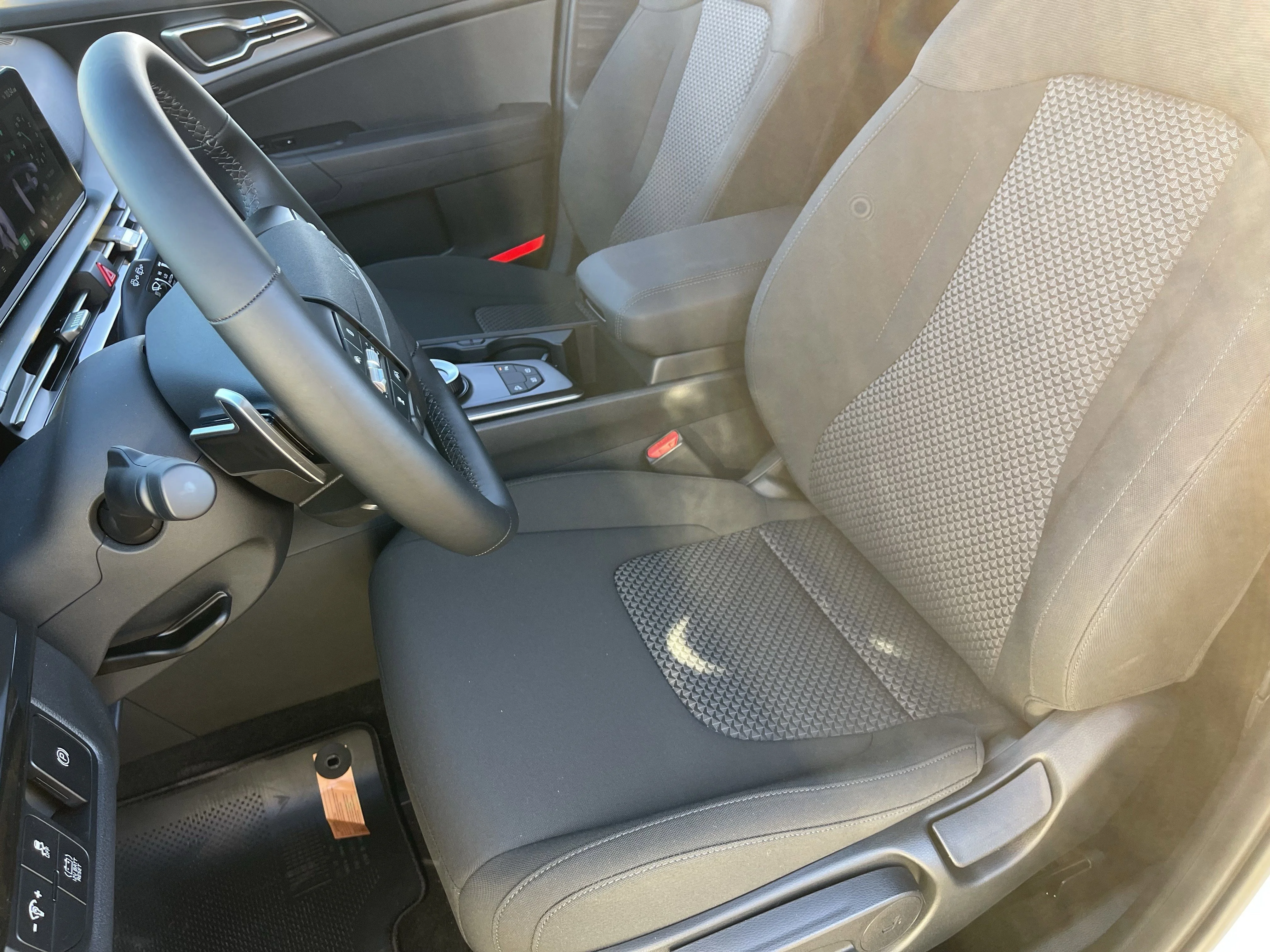 2026 Kia Sportage LX Hybrid - Photo 18