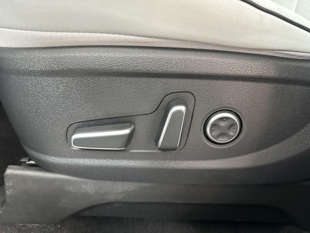 Used 2023 Typhoon Silver Hyundai SEL image 10