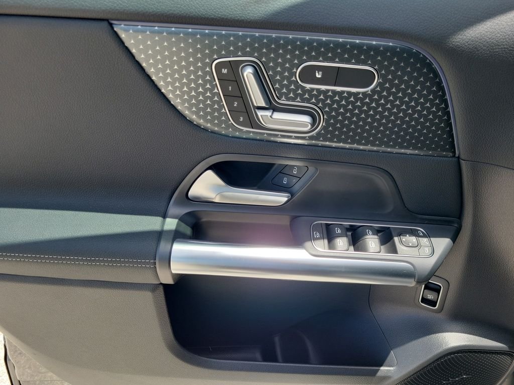 New 2026 Gray Mercedes-Benz GLA 250 image 19
