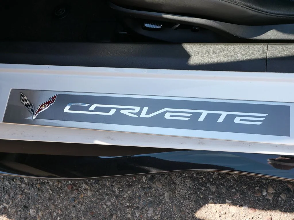 Used 2014 White Chevrolet Base image 18