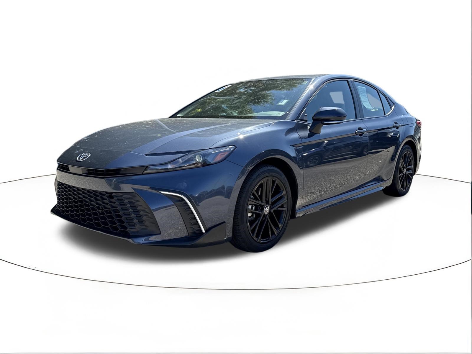 2026 Toyota Camry SE - Photo 7