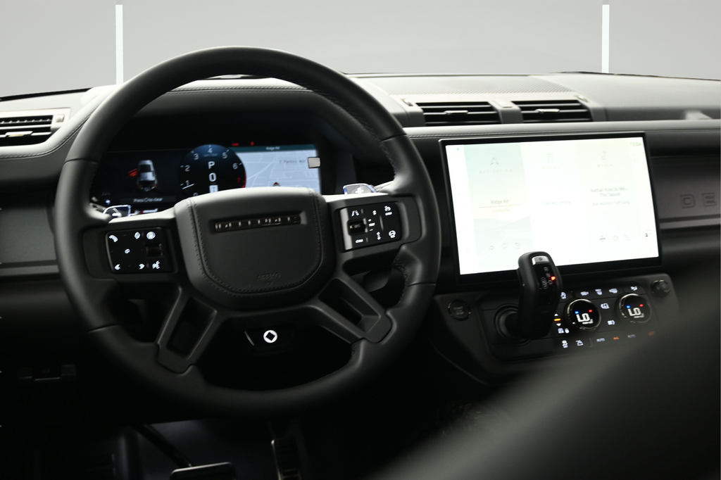New 2026  Land Rover  OCTA image 6