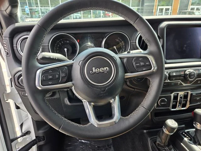 Used 2023 White Jeep Sahara 4xe image 12