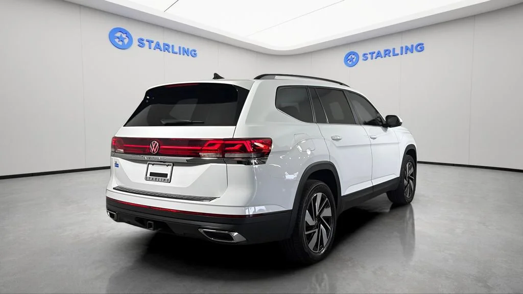 Used 2024 White Volkswagen 2.0T SE w/Technology image 8
