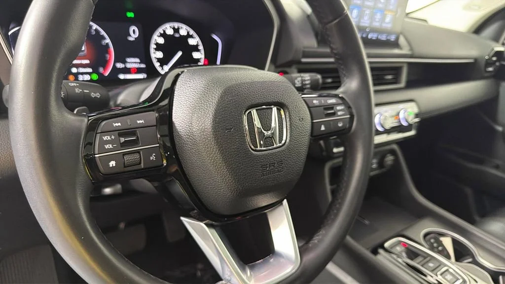 Used 2025 Gray Honda Touring image 25