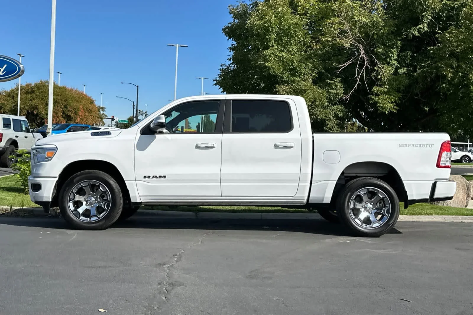 Certified Used 2023 Bright White Clearcoat Ram Big Horn image 5