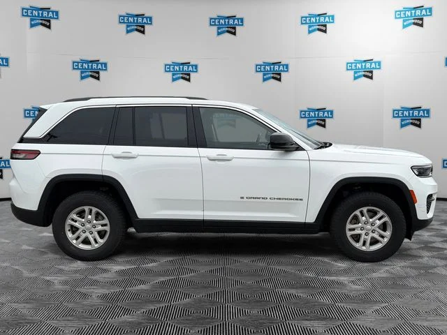 Certified Used 2023 White Jeep Laredo image 7