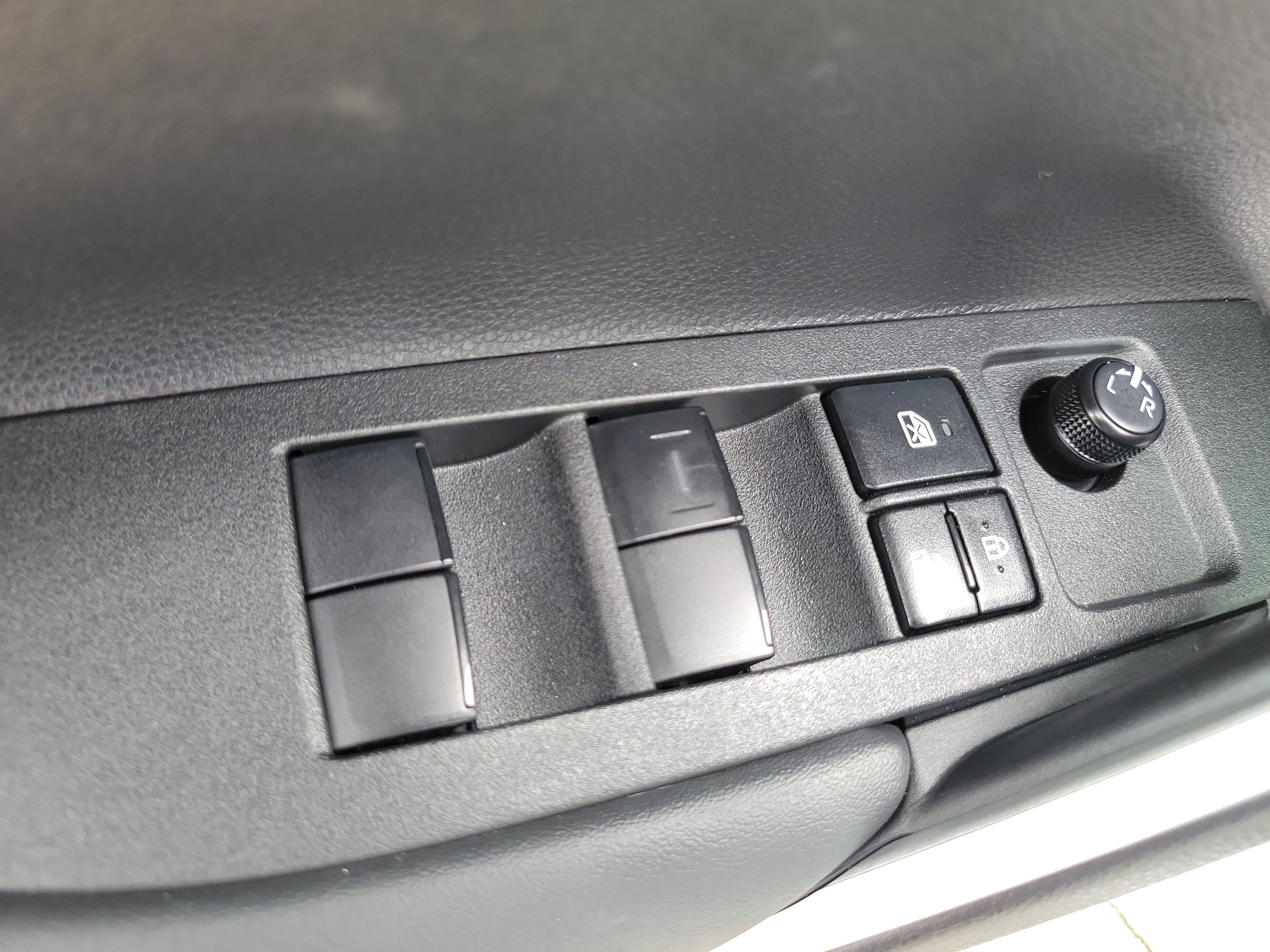 Used 2026 Pearl Toyota L image 21
