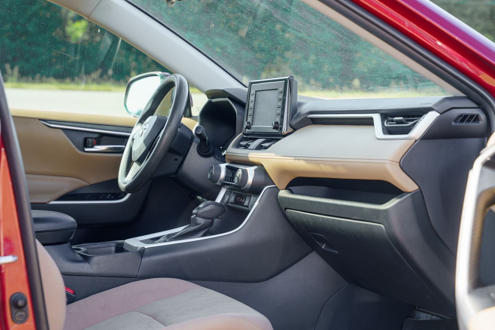 Used 2019 Red Toyota XLE image 12