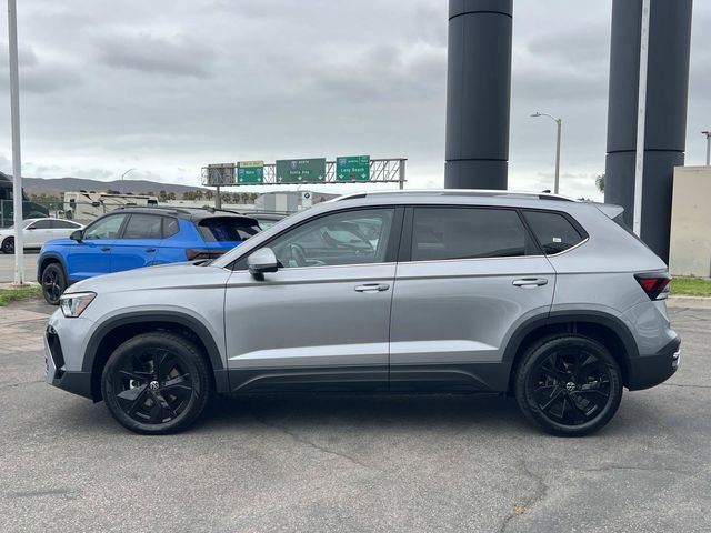 New 2026 Silver Volkswagen 1.5T SE image 2