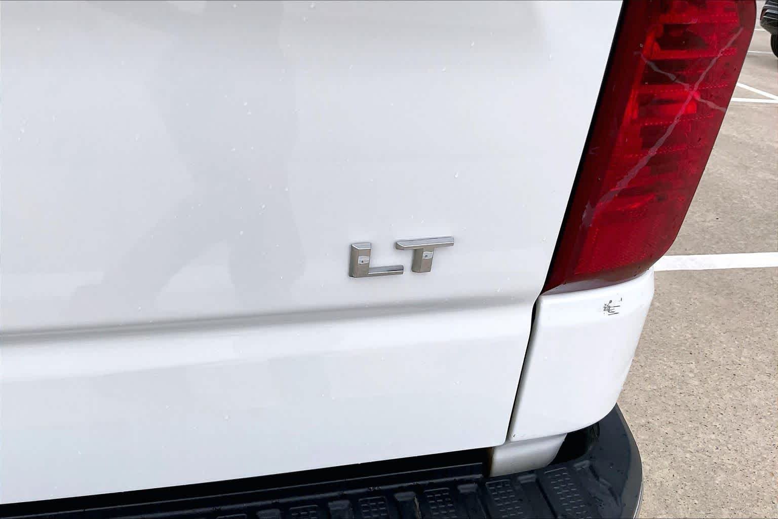 Used 2023 Summit White Chevrolet LT image 10
