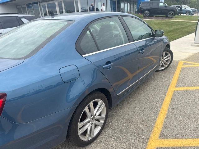 Used 2017 Blue Volkswagen 1.8T SEL image 4