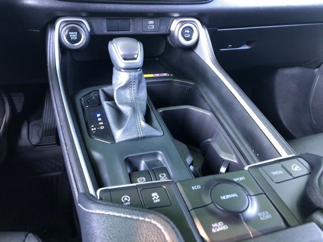 Used 2025 Beige Toyota XLE image 34