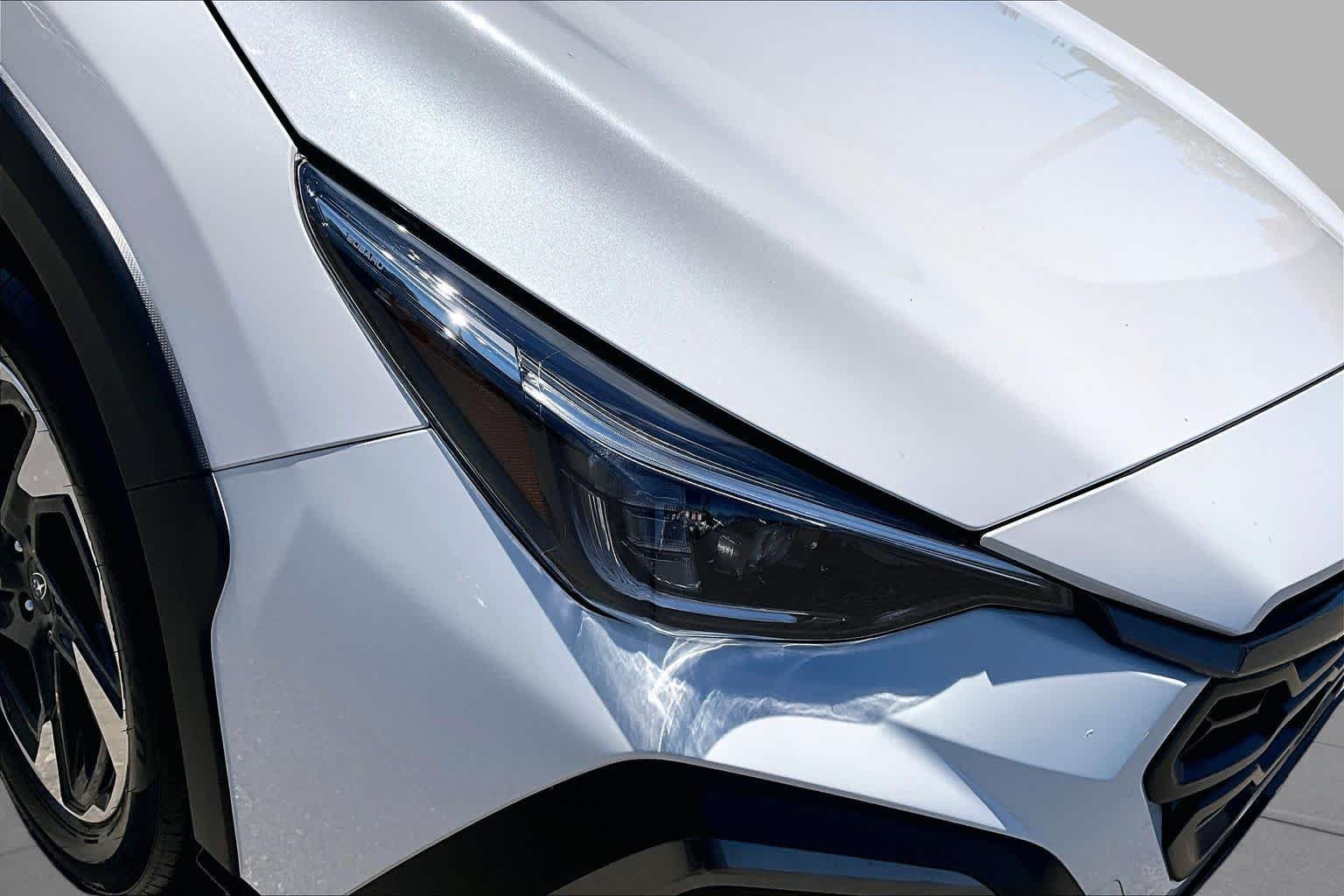 Used 2024 Crystal White Pearl Subaru Limited image 27
