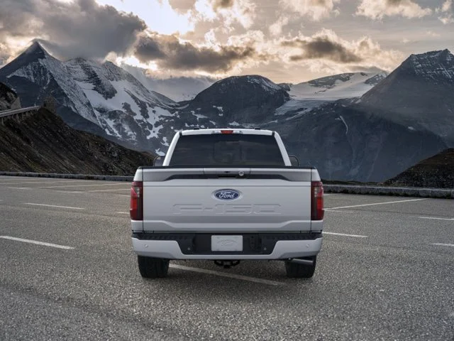 New 2026 Silver Metallic Ford XLT image 5