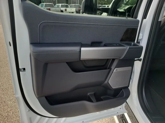 New 2026 Oxford White Ford Lariat image 12
