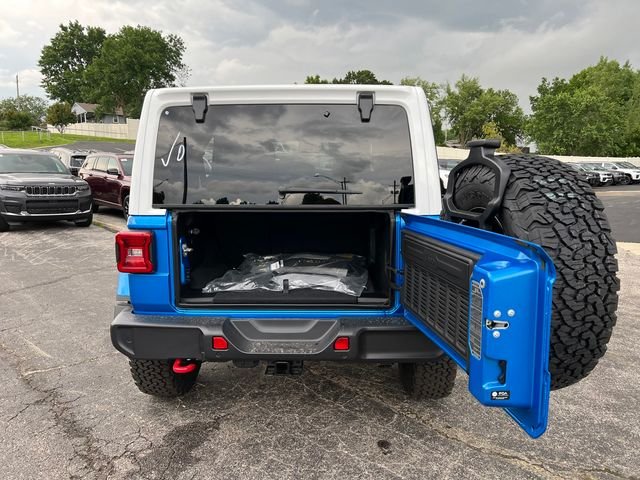 New 2026 Hydro Blue Pearl-Coat Exterior Paint Jeep Rubicon image 9