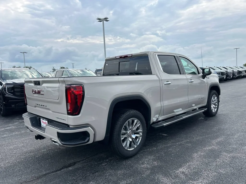 2026 GMC Sierra 1500 Denali - Photo 8