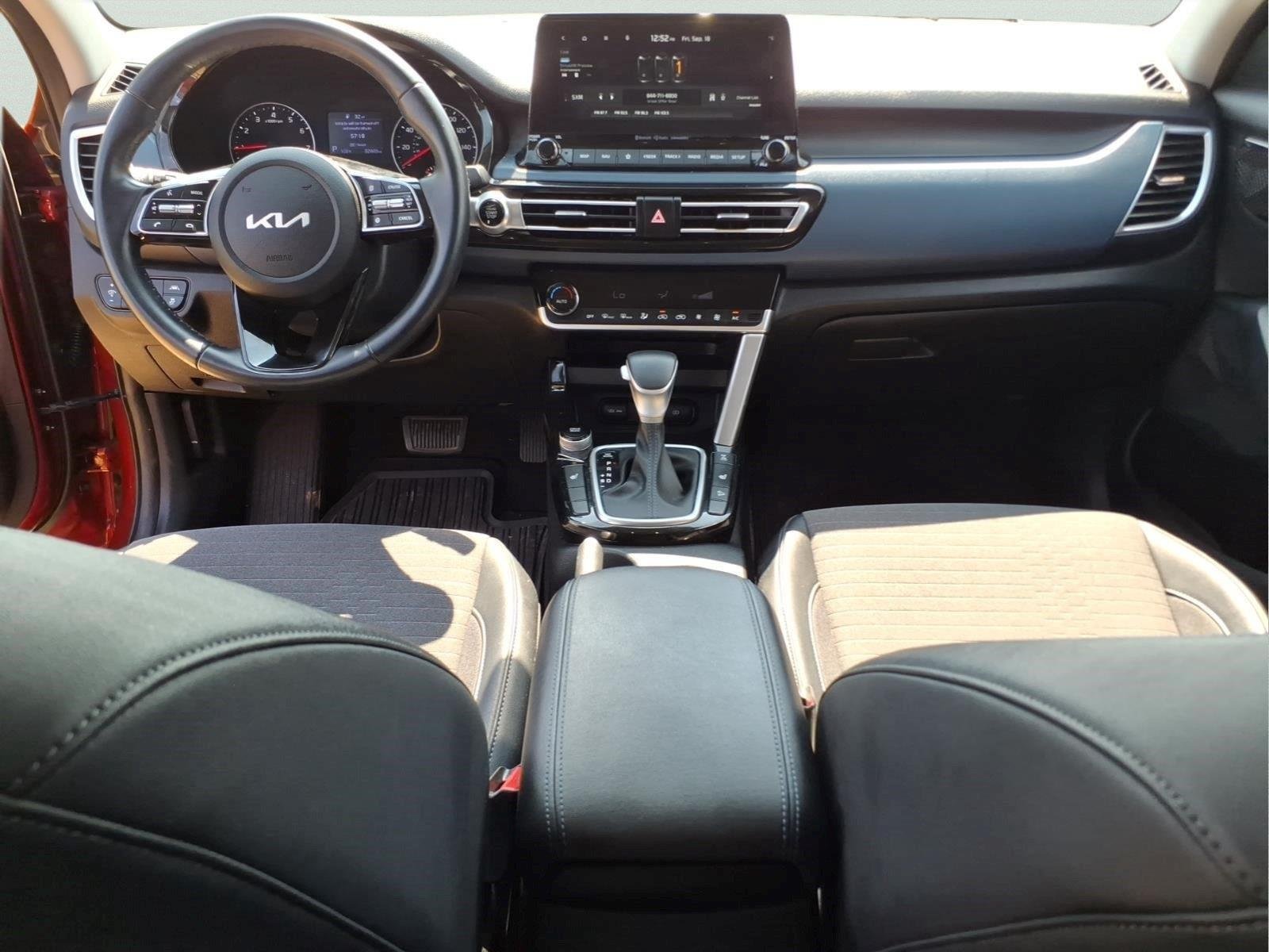 Used 2023 Mars Orange Kia Nightfall image 13