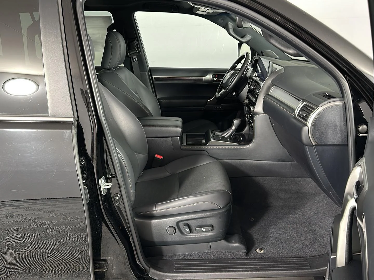 Used 2022 Nebula Gray Pearl Lexus GX 460 Premium image 35