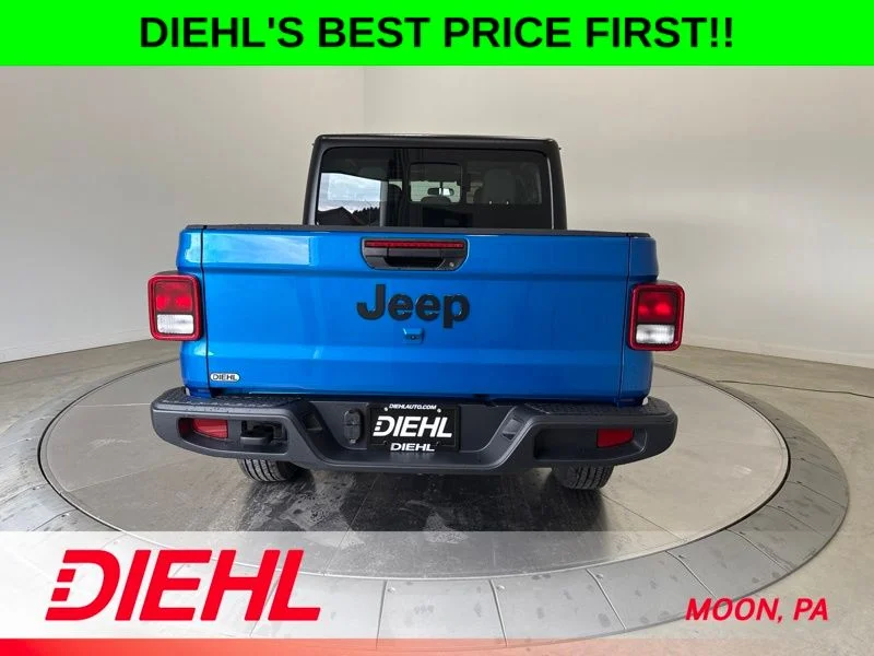New 2026 Hydro Blue Pearl-Coat Exterior Paint Jeep Sport image 6