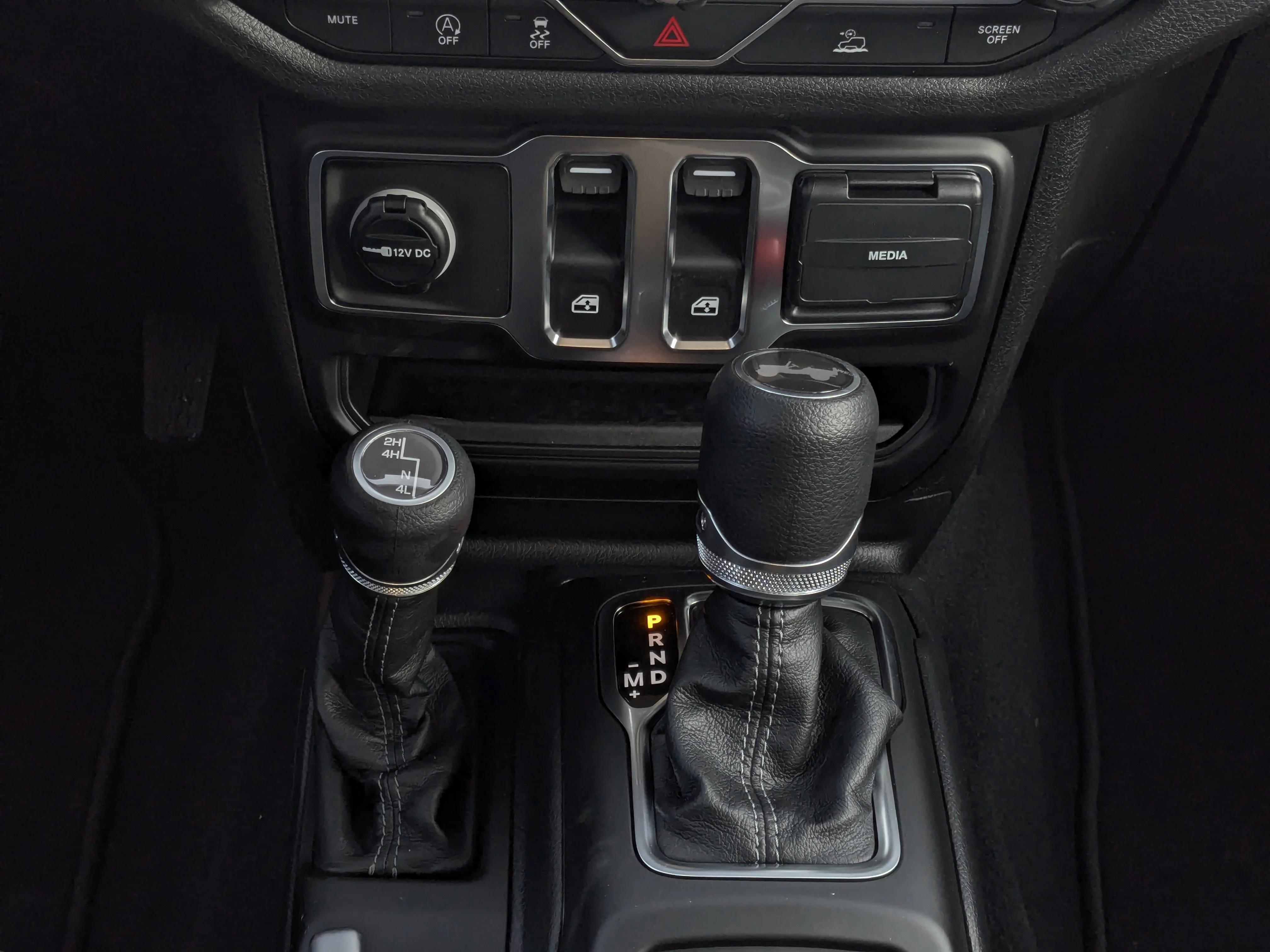 New 2026 Grey Jeep Sport - - 2.0L Turbo Engine - 12.3 Uconnect 5 Display - Black Freedom Hardtop - 8-Speed Auto & More image 21