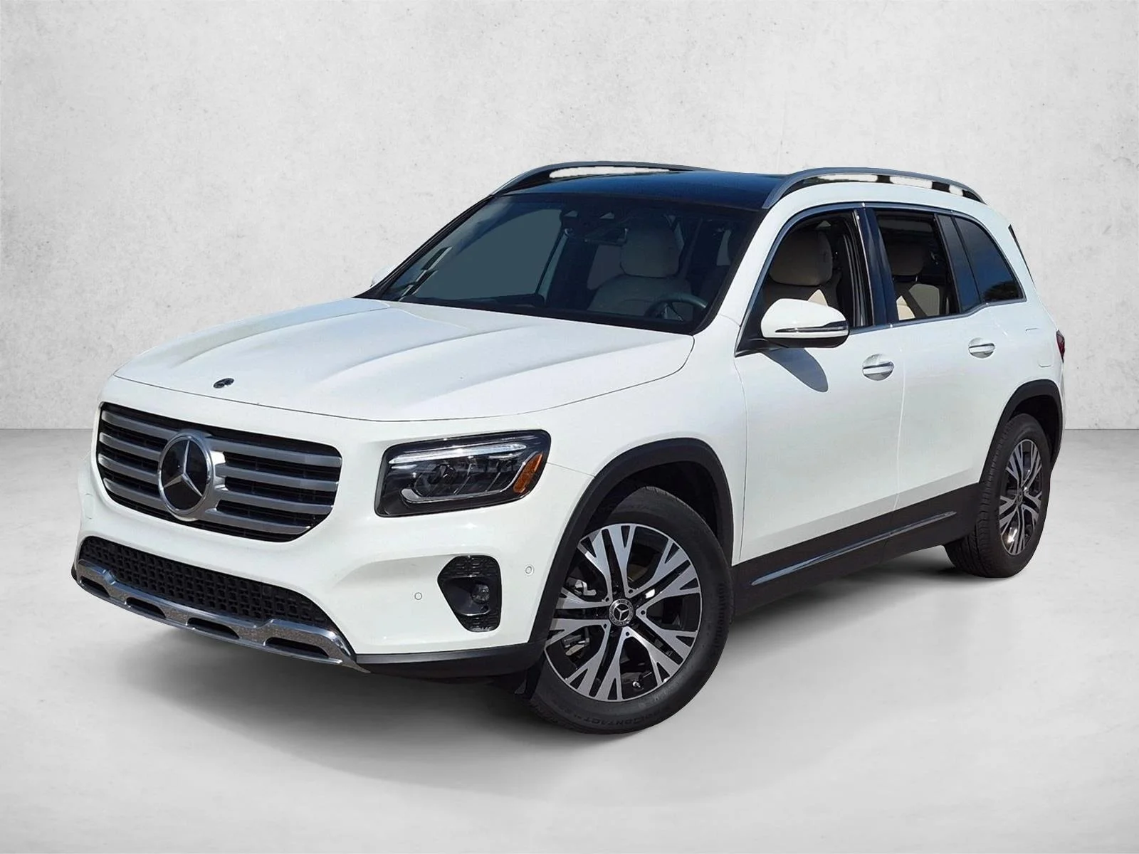 Used 2024 Polar White Mercedes-Benz GLB 250 image 1
