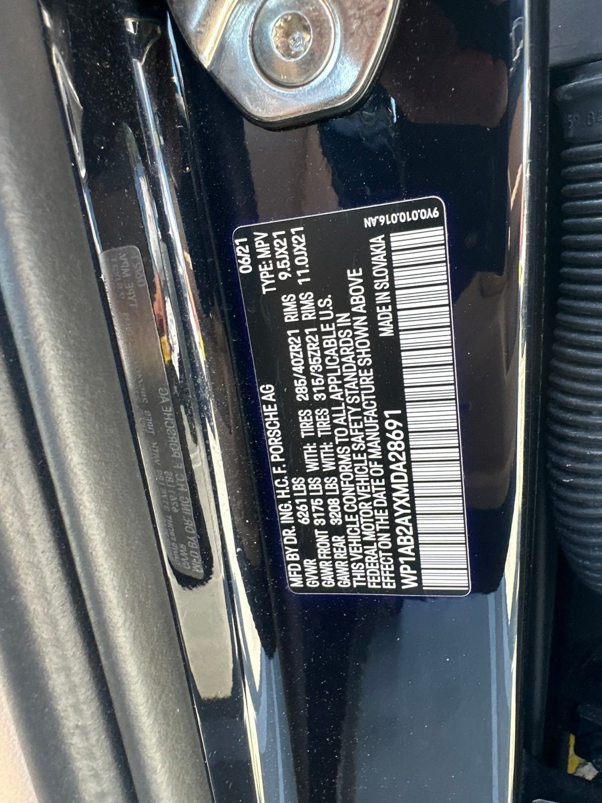 Used 2021 Moonlight Blue Metallic Porsche S image 8