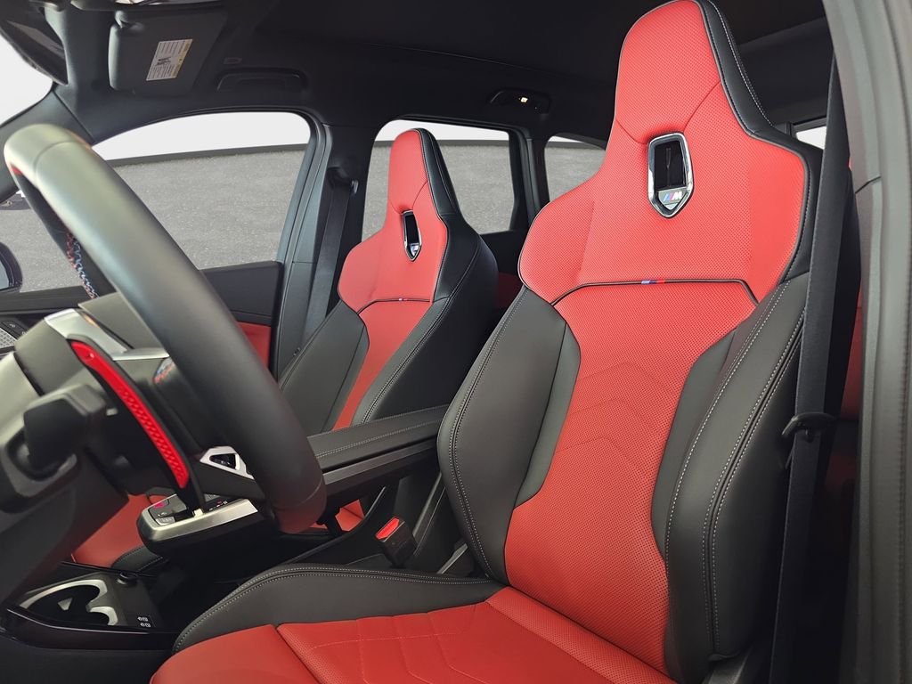 Used 2025 Black BMW M35i image 16