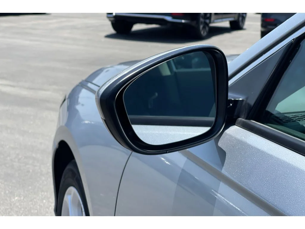 Used 2024 Solar Silver Metallic Honda LX image 11