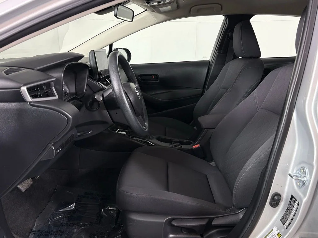 Used 2023 Silver Toyota LE image 18