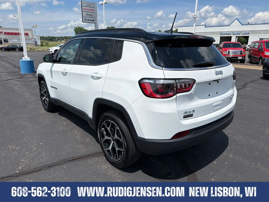 Used 2025 White Jeep Limited image 3