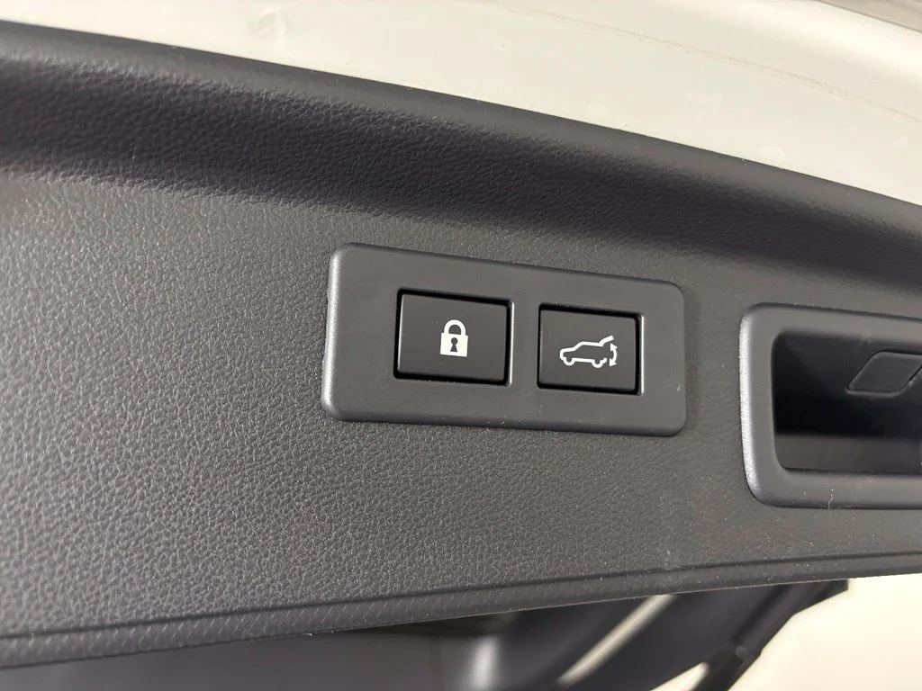 Used 2024 White Subaru Premium image 39