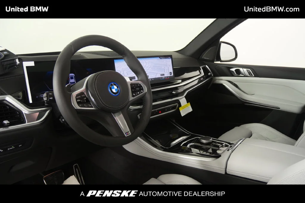 New 2026 White Metallic BMW xDrive50e image 12